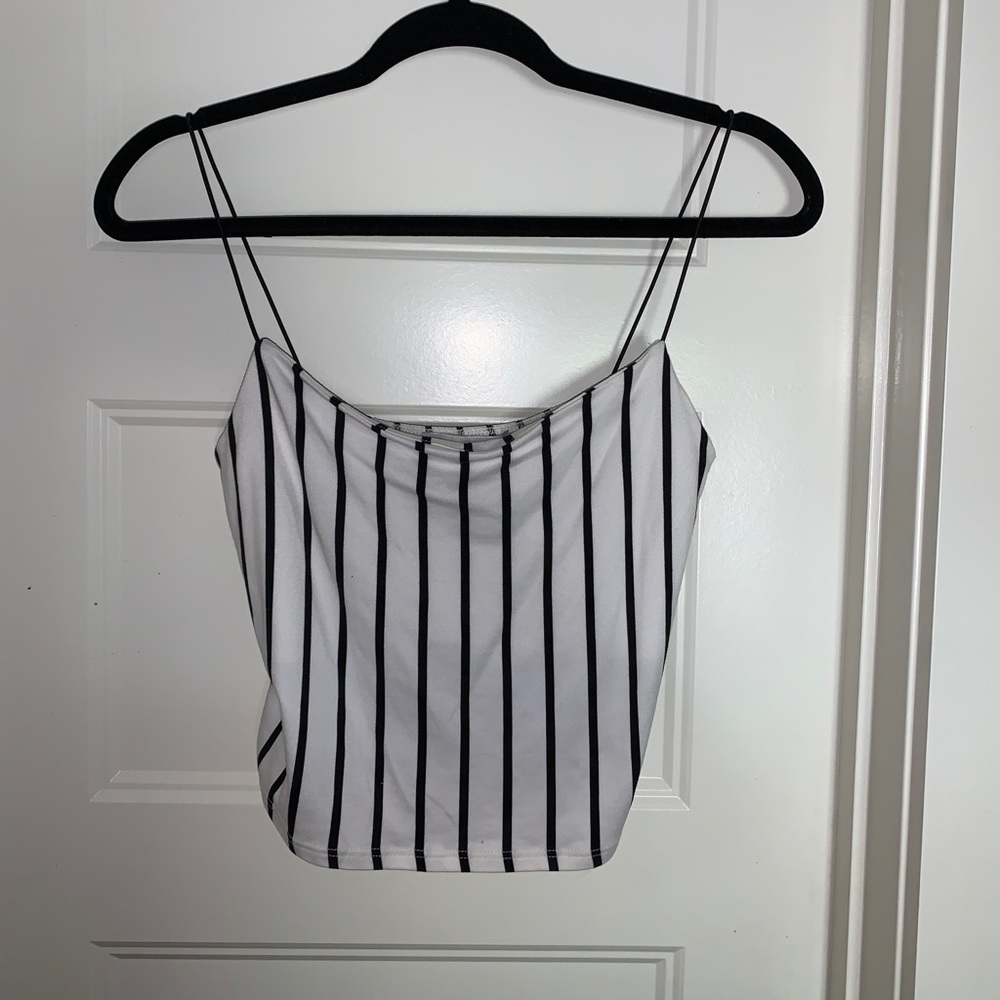 Cropped Tanktop - Picture 2 of 4